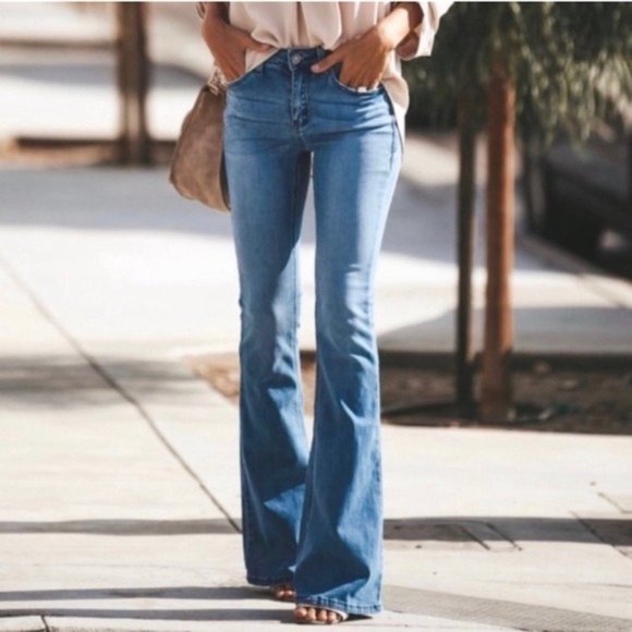 24 KanCan Black Flare Jeans Midrise Wide Leg New - LAST ONE (25 x 33) - Picture 6 of 9